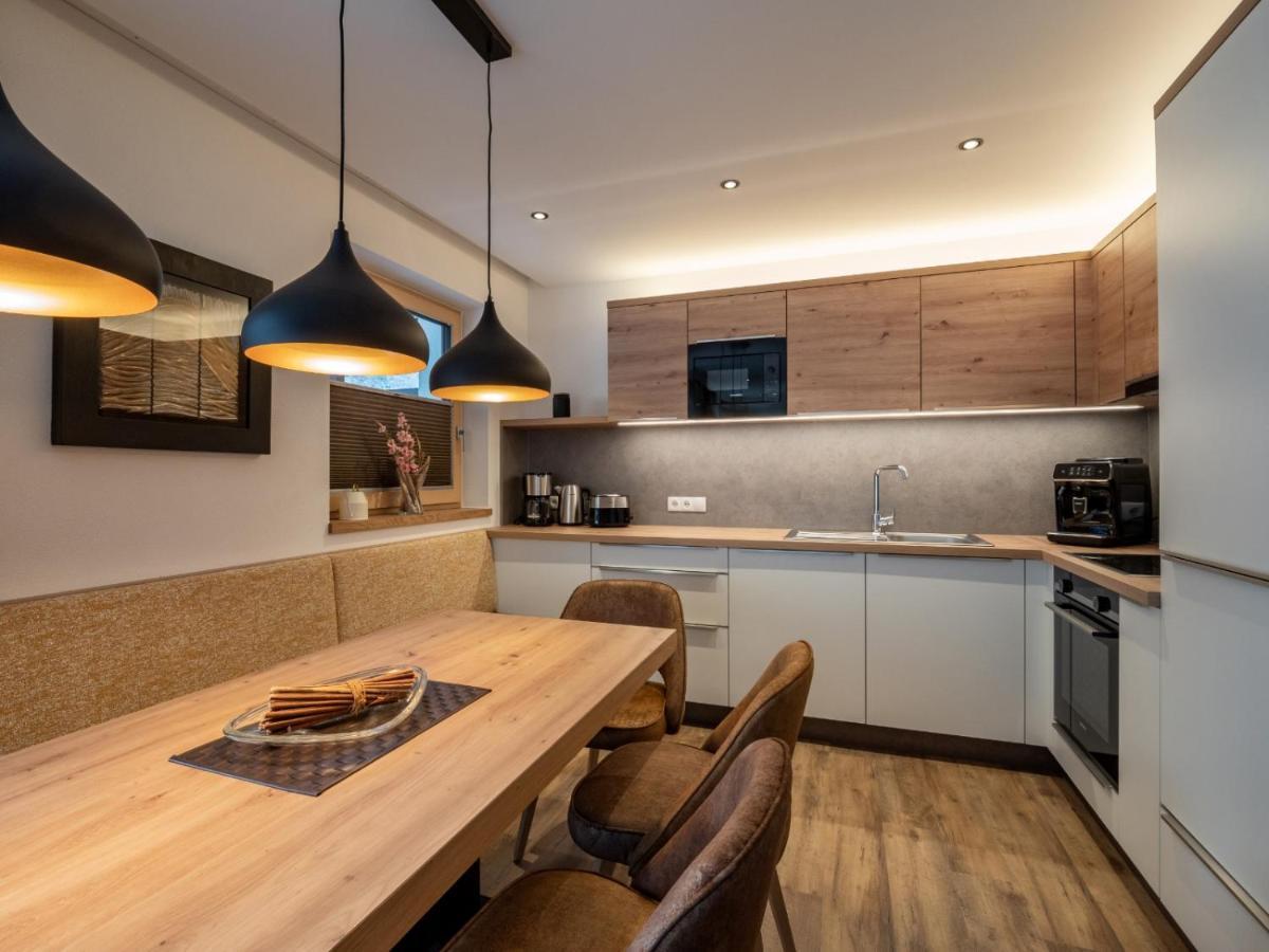 Alma Appartements Майрхофен Экстерьер фото