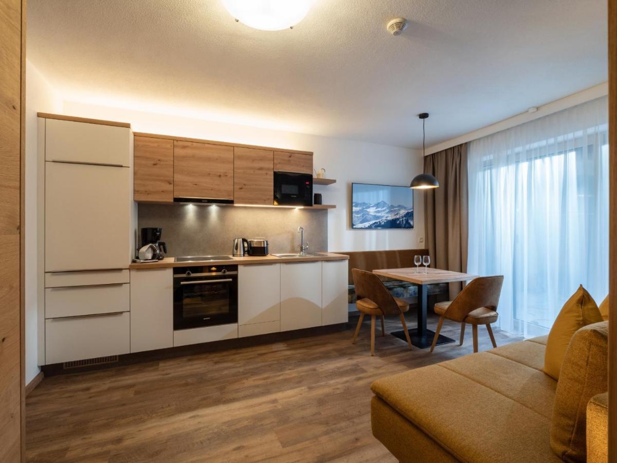 Alma Appartements Майрхофен Экстерьер фото