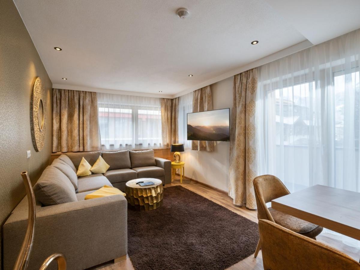 Alma Appartements Майрхофен Экстерьер фото