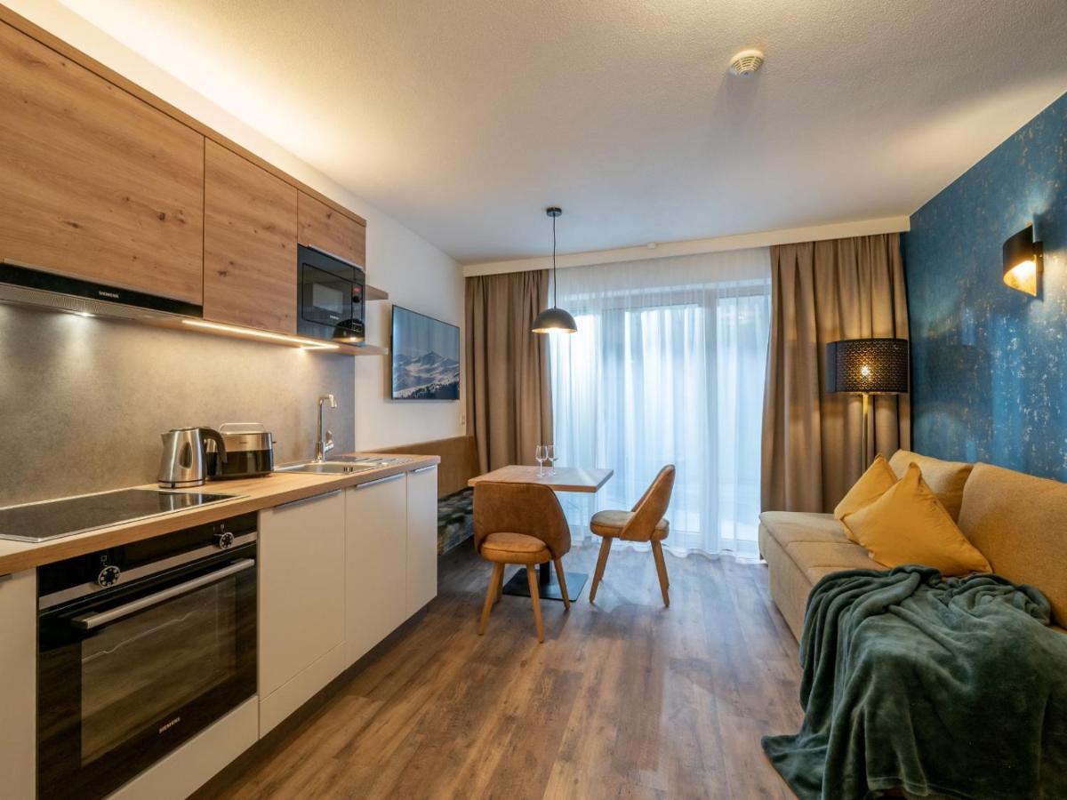 Alma Appartements Майрхофен Экстерьер фото